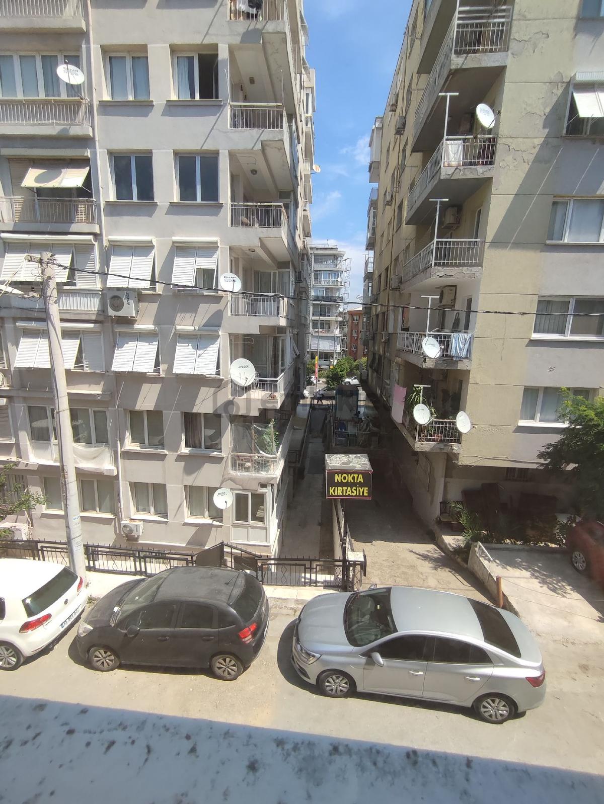 İzmir Hatay Renkli İnönü Caddesine Yakın Kiracılı Satılık Daire - 20