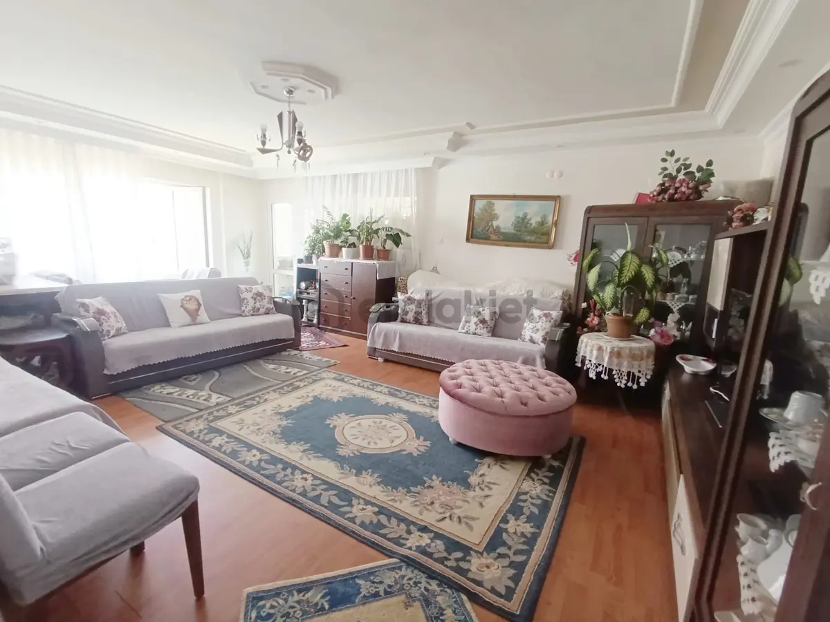 Satılık Beylikdüzü Ceylan Sit.180 M2.3+1 7.kat Açık Otoparklı - 12
