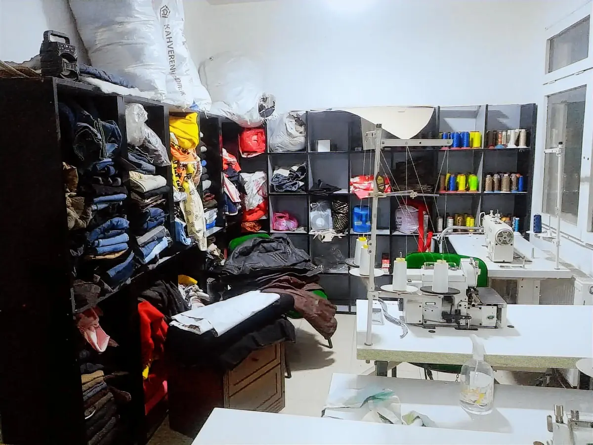 Tokat Merkezde Komple Faal 10 Makinalı Tekstil Atölyesi - 6
