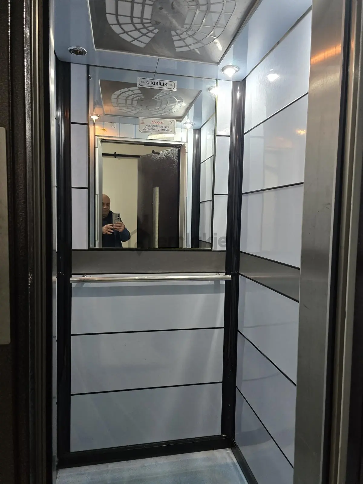 Pendik Esenyalıda Satılık 3+1 Daire - 16