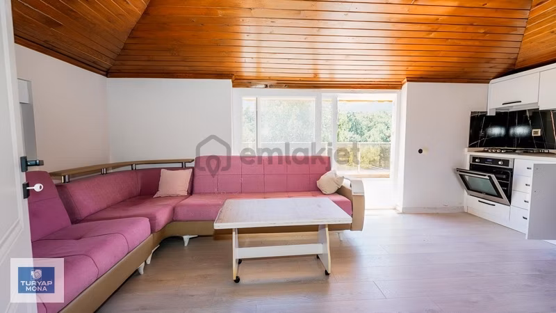 Geyikbayırında Doğayla İç İçe 3 Katlı Villa - 27