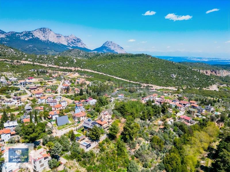 Geyikbayırında Doğayla İç İçe 3 Katlı Villa - 35
