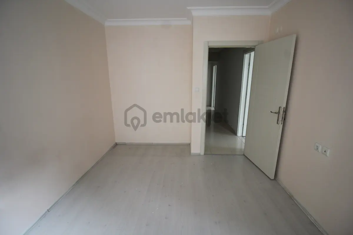 Krc'den Misket Mahallesinde 3+1 İskanlı Satılık Daire! - 15