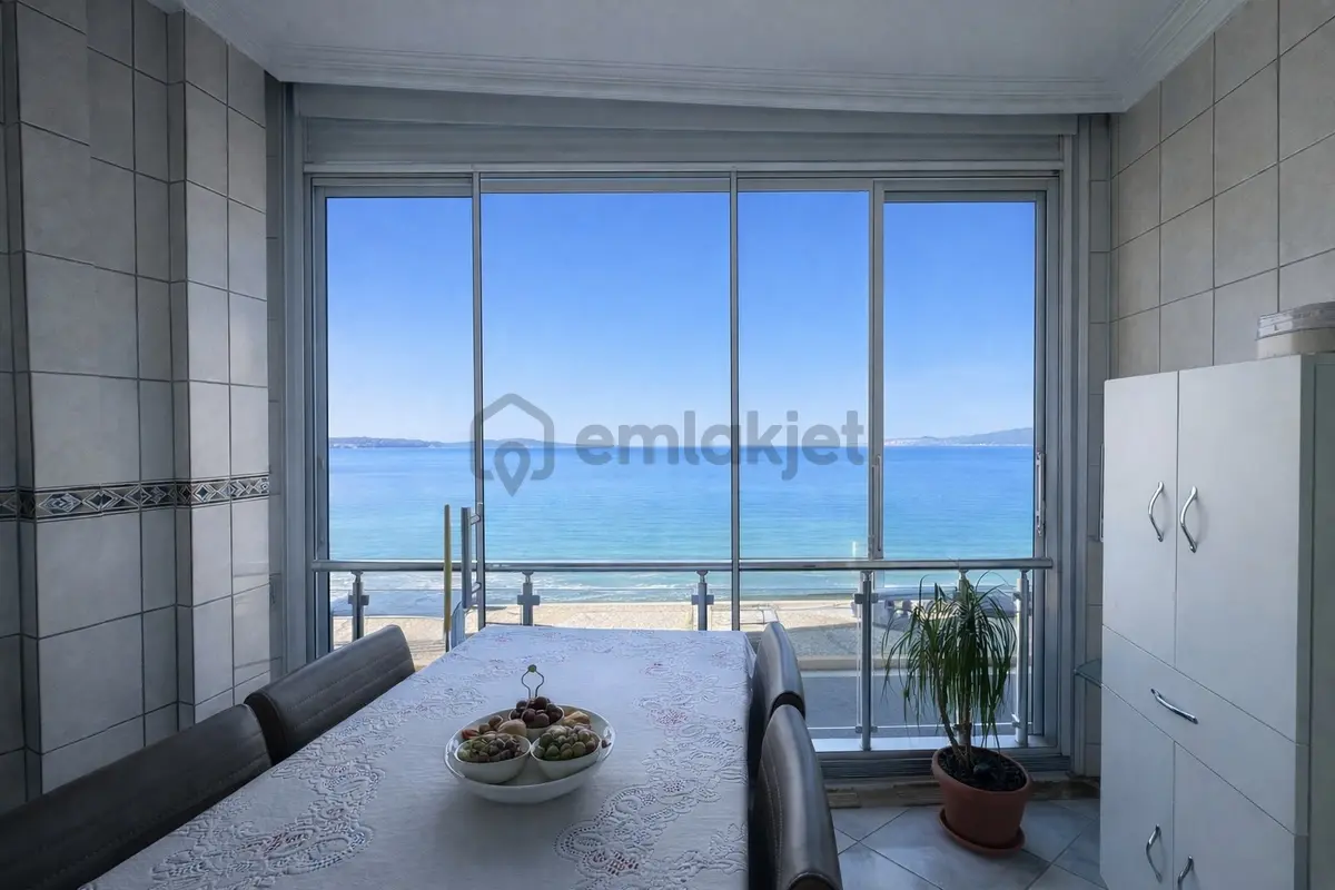 Umas Solutıon'dan Ayvalık Merkezde Denize Sıfır 3+1 Daire - 22