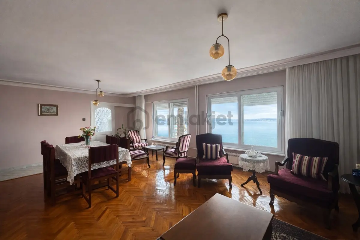 Umas Solutıon'dan Ayvalık Merkezde Denize Sıfır 3+1 Daire - 3