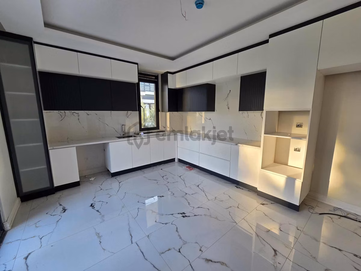 Buhara Mahallesinde Site İçi Satılık Ultralüks Villa - 15