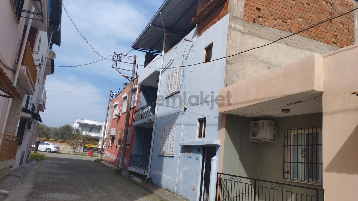 Germencik Ortaklar Mahallesinde Satılık Müstakil İki Katlı Ev - 34