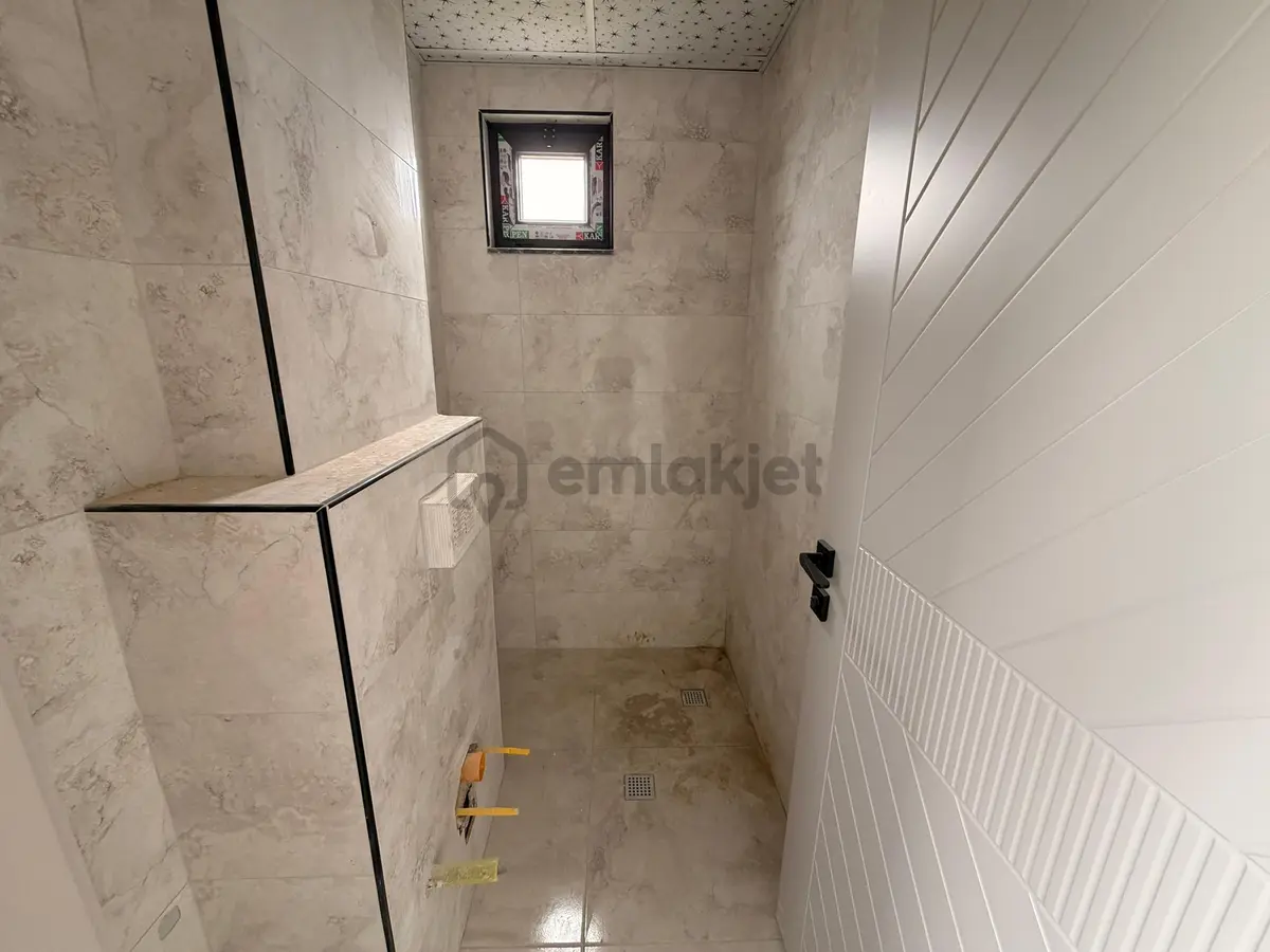 Önü Komple Açık A Kalite Ferah Daire 2+1 90m2 - 8