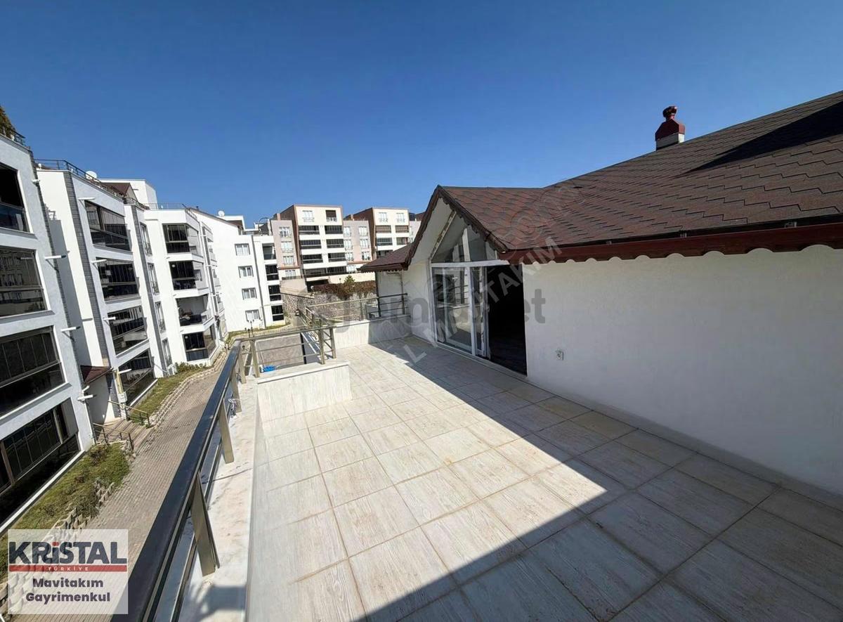 Mudanya Halitpaşada 5+1 Lüks Daire - 21