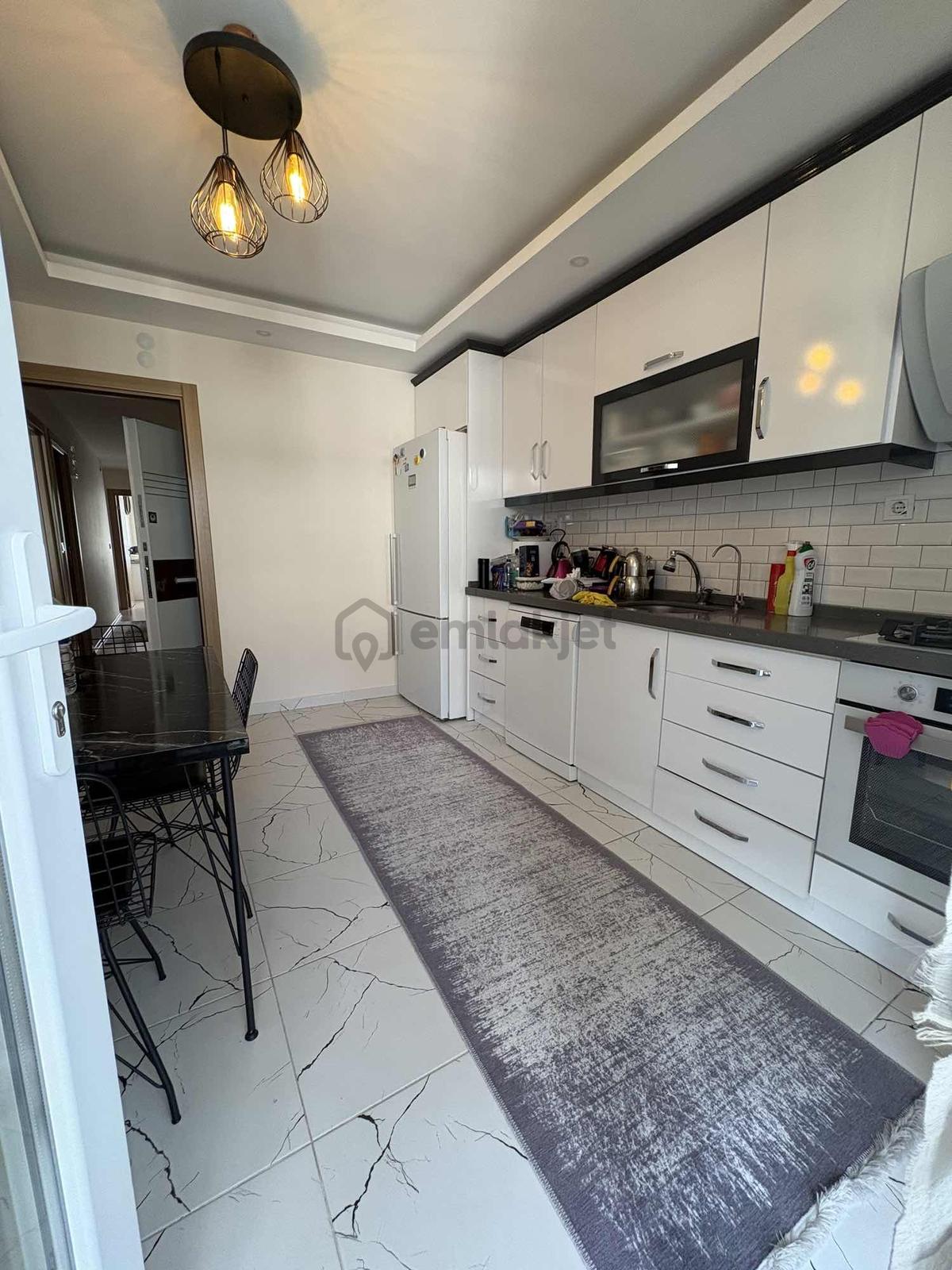 Çobançeşme Mithatpaşa Caddesi'nde Dubleks - 2