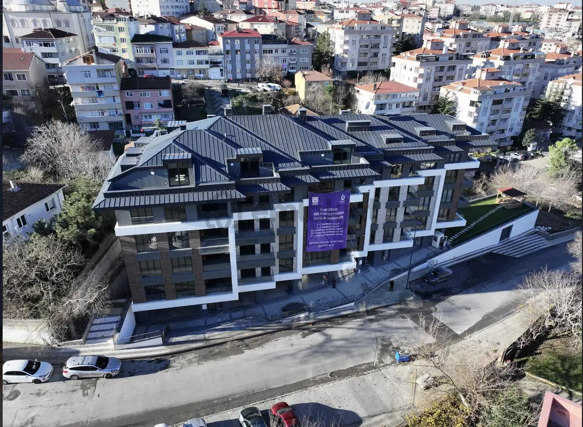 Değerlenen Burhaniyede Proje Alanına Komşu Satılık Arsa - 3