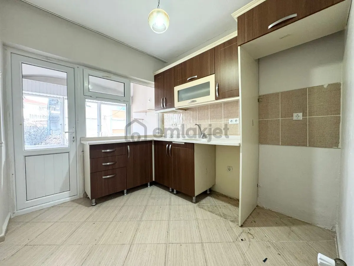 Dora Dan Akçay Merkezde Ara Kat Ön Cephe 3+1 Geniş Daire - 30
