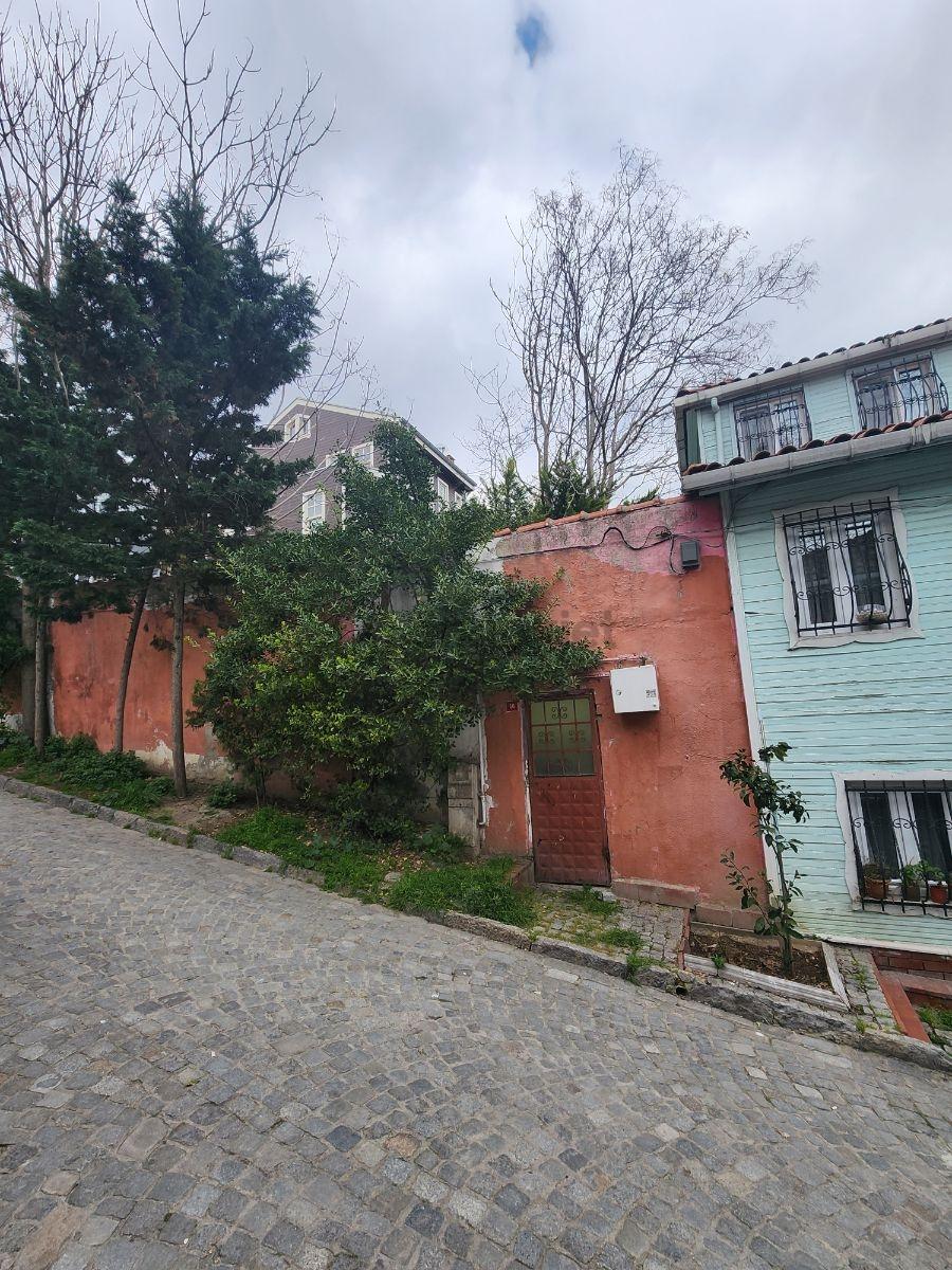 Kariyede Müstakil Ev Ve İmarlı Arsa - 9