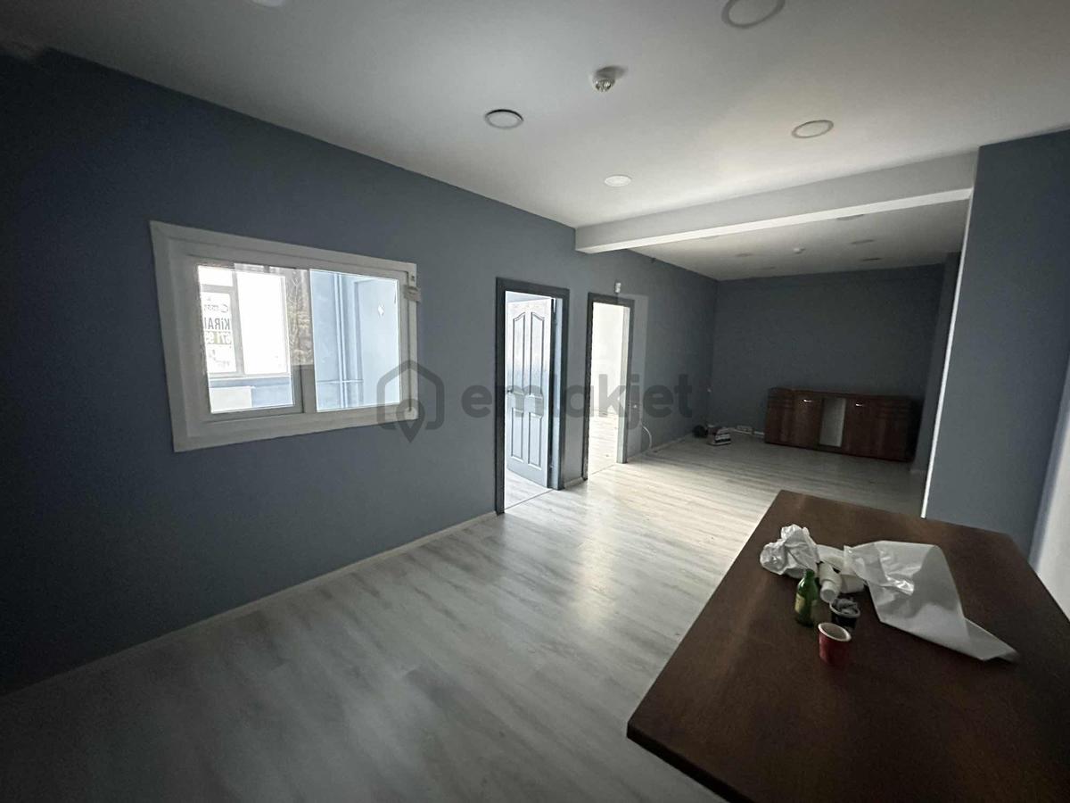 İkitelli Osb De 3+1 Yapılı Ofis 110 M2 - 5