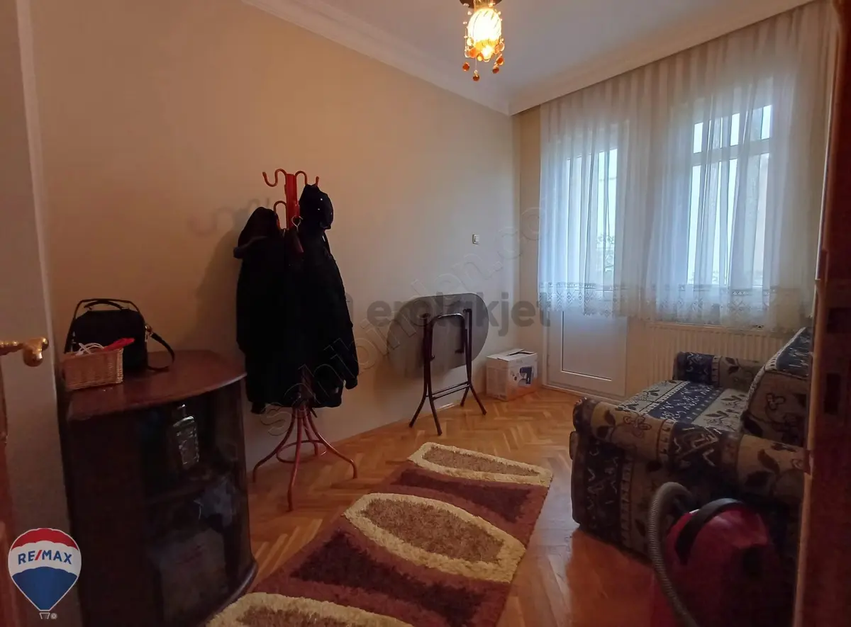 Remax Rıdvan Gedik Serdivan Bahçeli 170m2 Müstakil Dublex Ev - 29