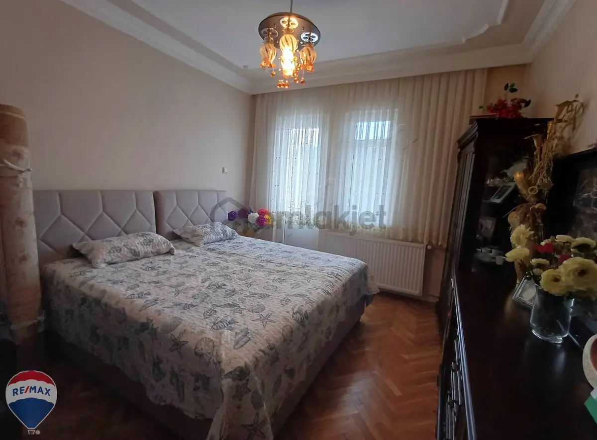 Remax Rıdvan Gedik Serdivan Bahçeli 170m2 Müstakil Dublex Ev - 13