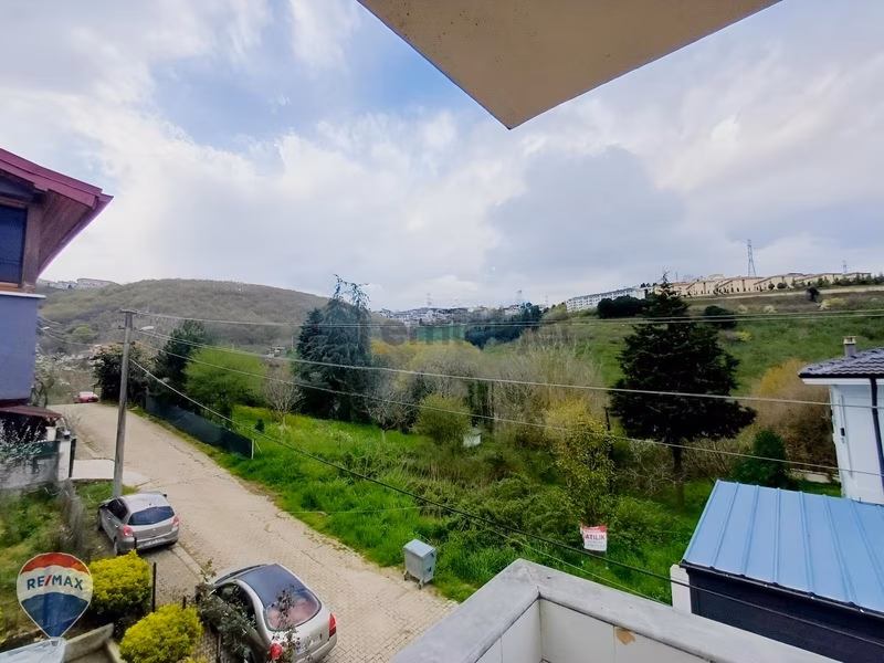 Remax Rıdvan Gedikten Serdivanda Bahçeli 3 Katlı Müstakil Bina - 16