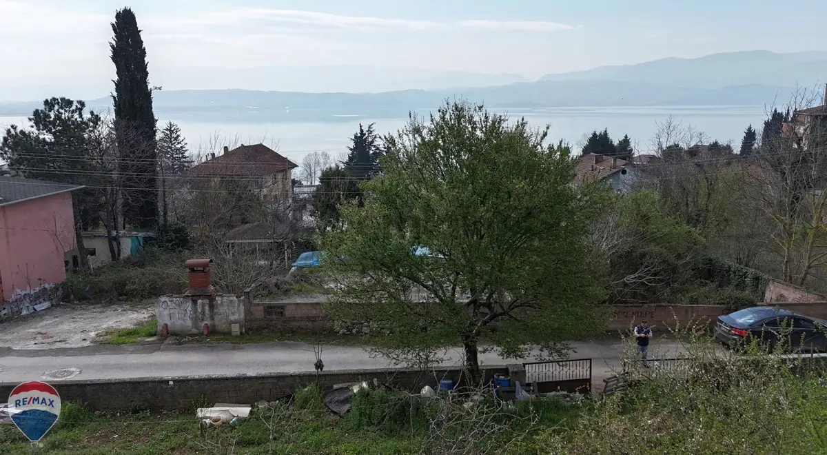 Serdivan Esentepe Mah.satılık Göl Manzaralı 762 M² İmarlı Arsa - 11