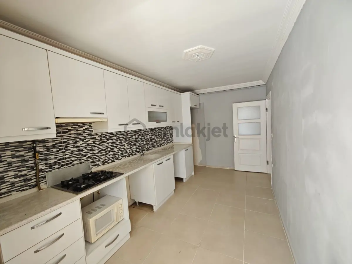 Güzelyalı Eğitim'de Site İçerisinde Asansörlü 2+1 Satılık Daire - 10