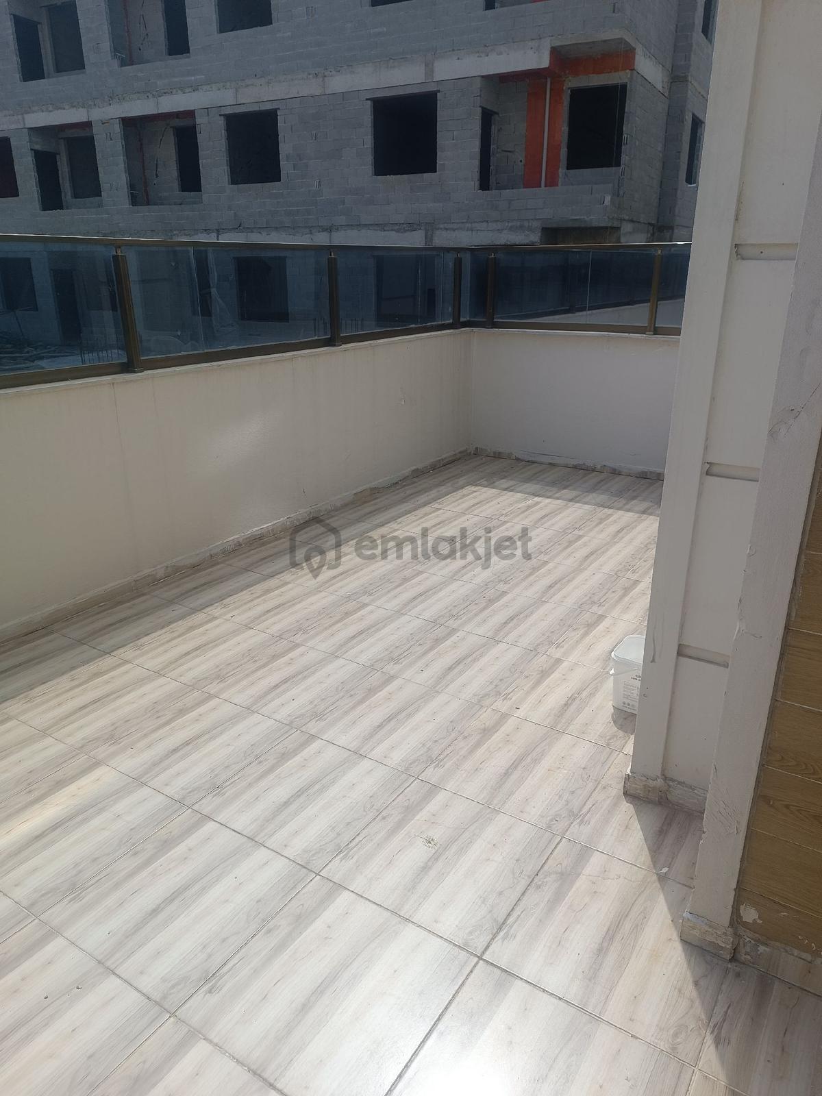 Acil Satılık 1+1 Daire - 4