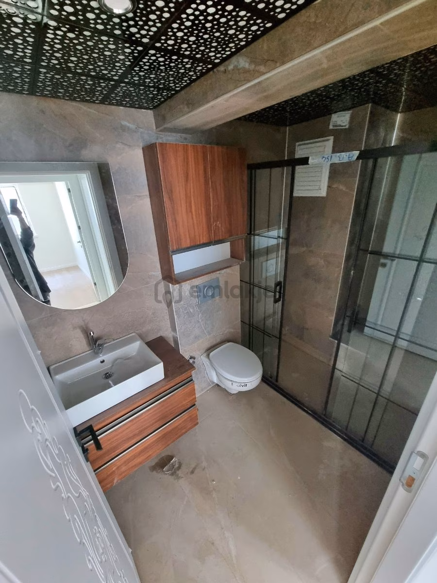 Feruduncelikte Site İçerisinde Cadde Üzeri Lüks Daire - 20