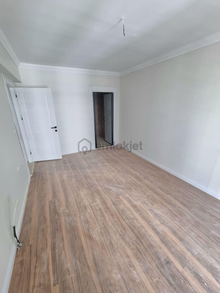 Feruduncelikte Site İçerisinde Cadde Üzeri Lüks Daire - 26