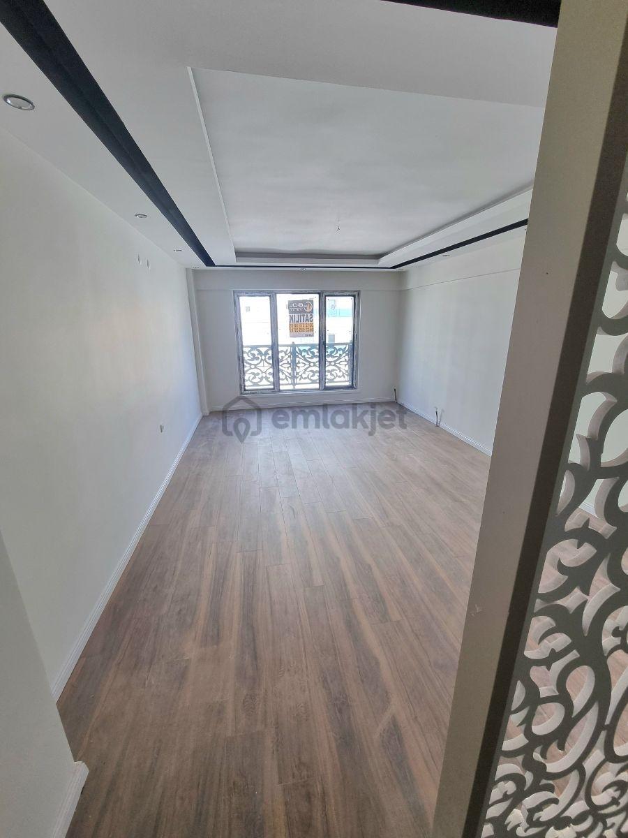 Feruduncelikte Site İçerisinde Cadde Üzeri Lüks Daire - 34