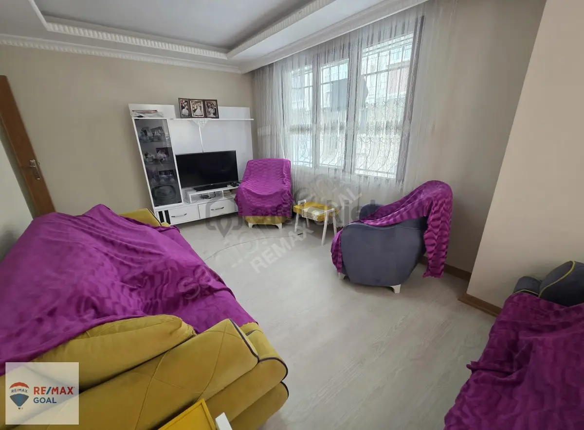 Remax Şirvan'dan Esenyurt'ta Ara Kat Satılık 2+1 Daire - 4