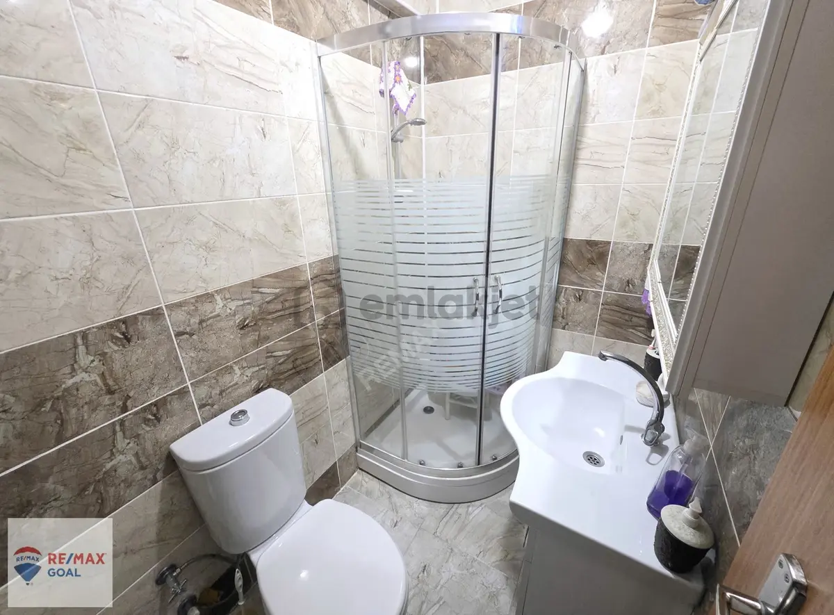 Remax Şirvan'dan Esenyurt'ta Ara Kat Satılık 2+1 Daire - 12