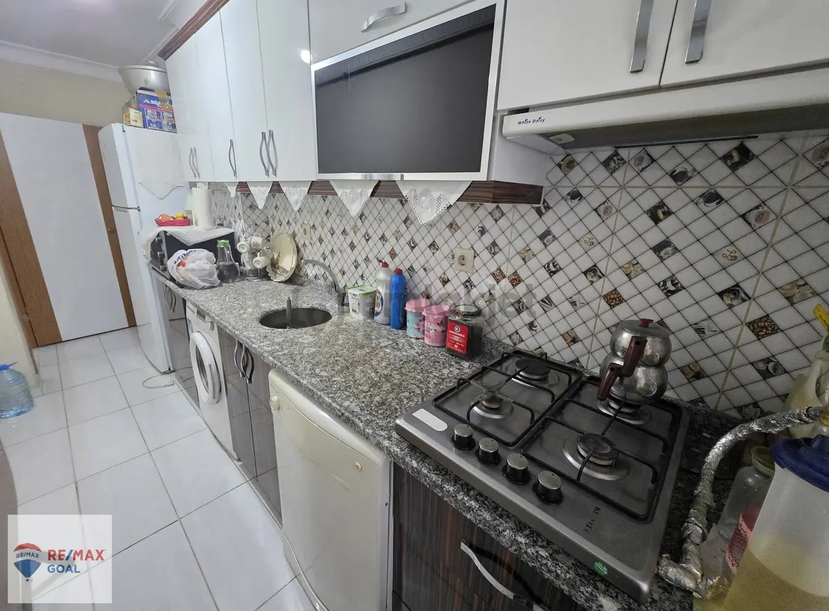 Remax Şirvan'dan Esenyurt'ta Ara Kat Satılık 2+1 Daire - 31