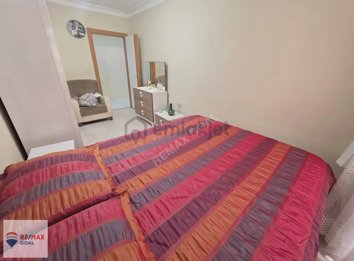 Remax Şirvan'dan Esenyurt'ta Ara Kat Satılık 2+1 Daire - 27