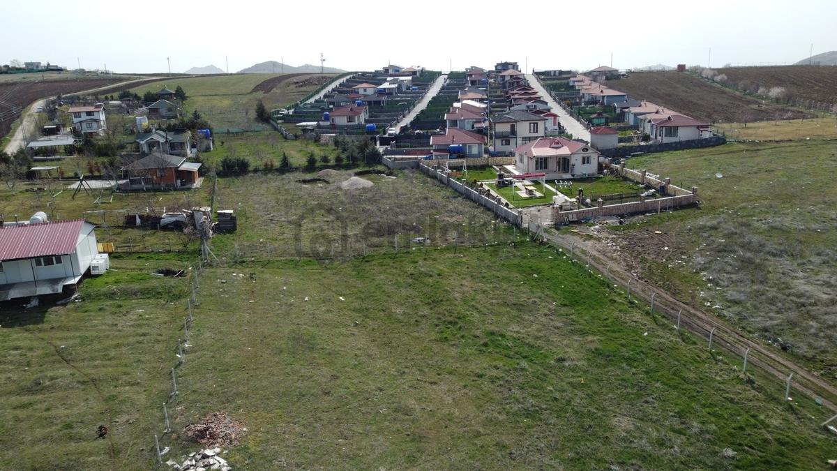 **sakızağacında Bahçelerin İçinde Bulunmaz Bahçe** - 14