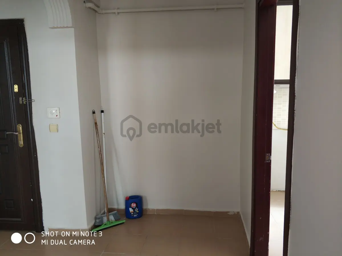 Fırsat Bahçelievler'de Satılık 3+1 Asansörlü Balkonlu Daire - 26