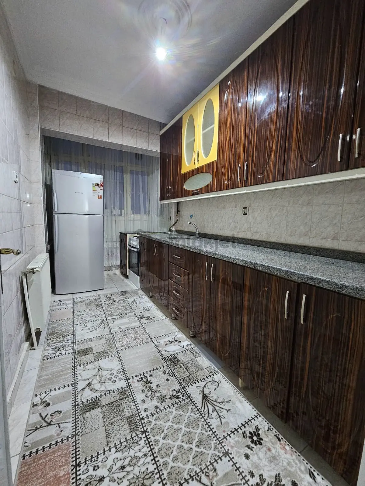 Ofis Merkezi Konumda Satılık 3+1 Fırsat Daire - 2