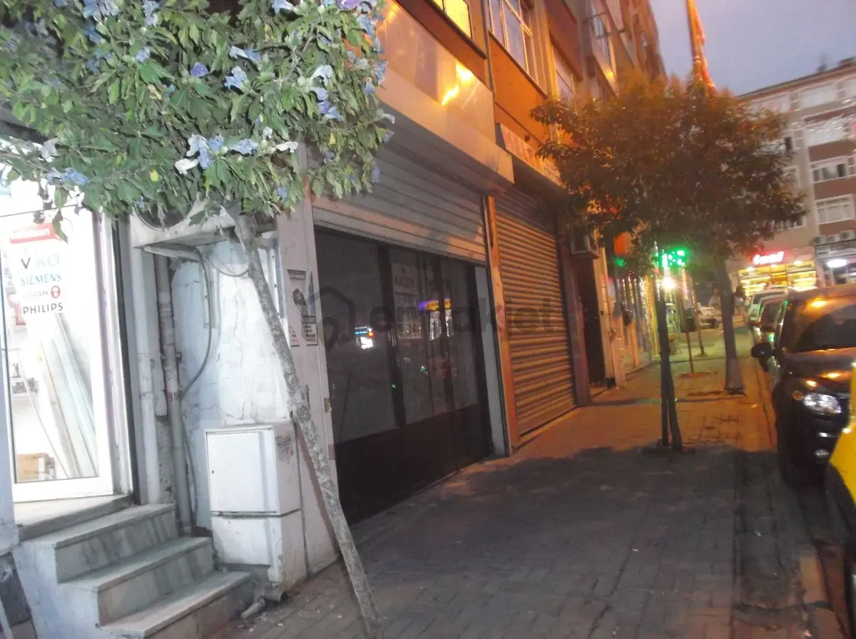 Akşenden Fatih Kocamustafapaşa Silivrikapı Cadde Başında Satılık Dükkan - 22
