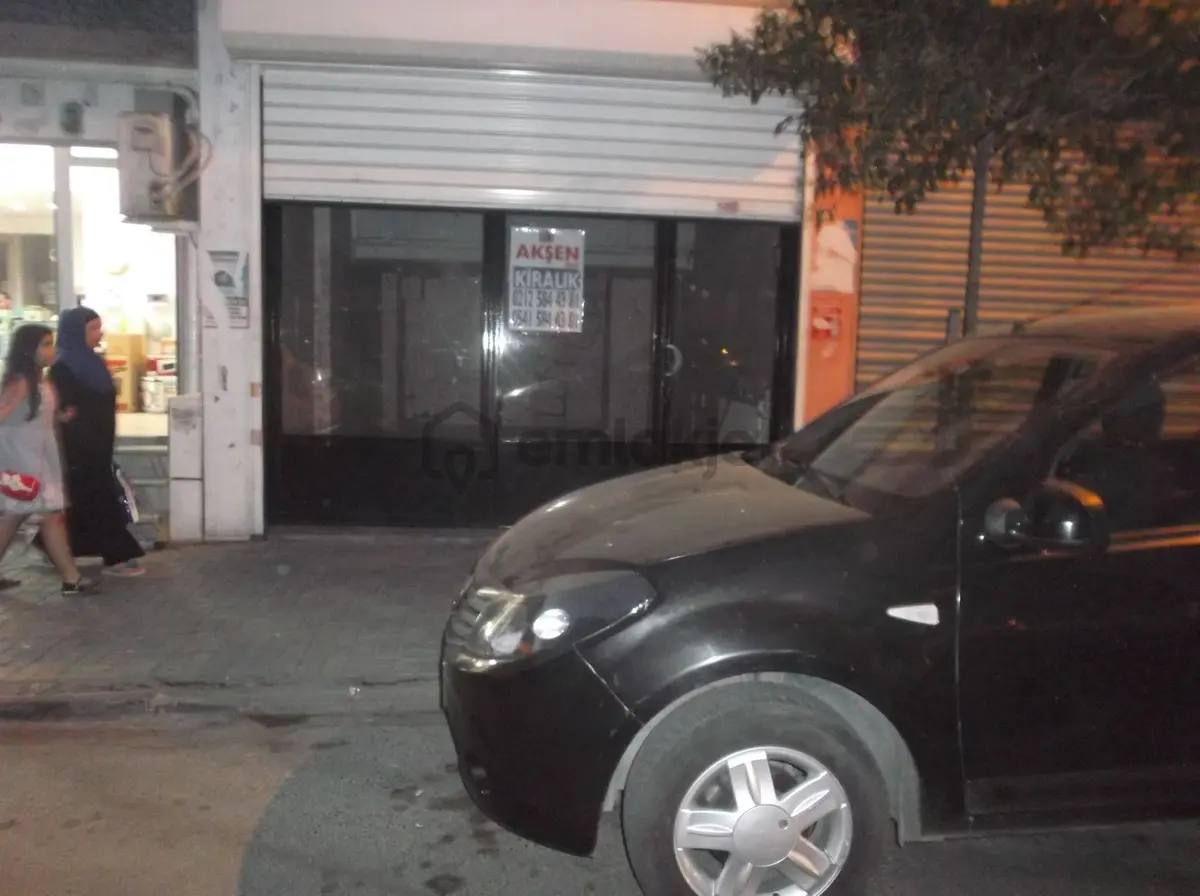 Akşenden Fatih Kocamustafapaşa Silivrikapı Cadde Başında Satılık Dükkan - 19