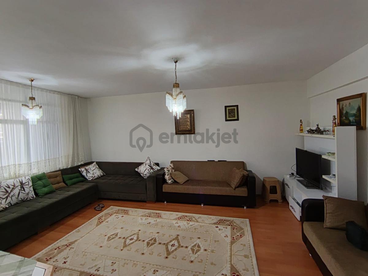 Yeni Dogan Mahallesinde İci Temiz Satılık Daire - 15