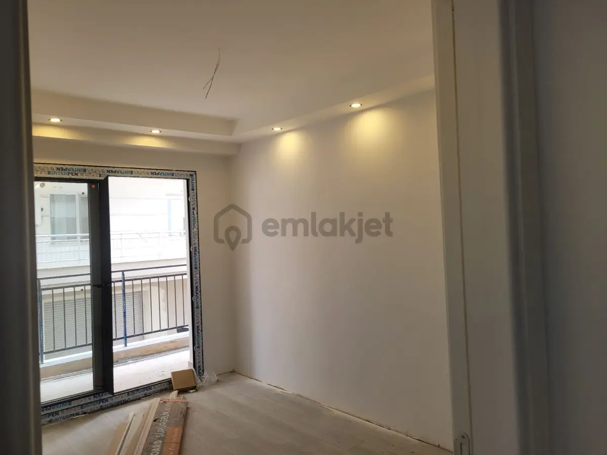Özel Otoparklı 3+1 Daire Alttan Isıtmalı Doğalgazlı - 9