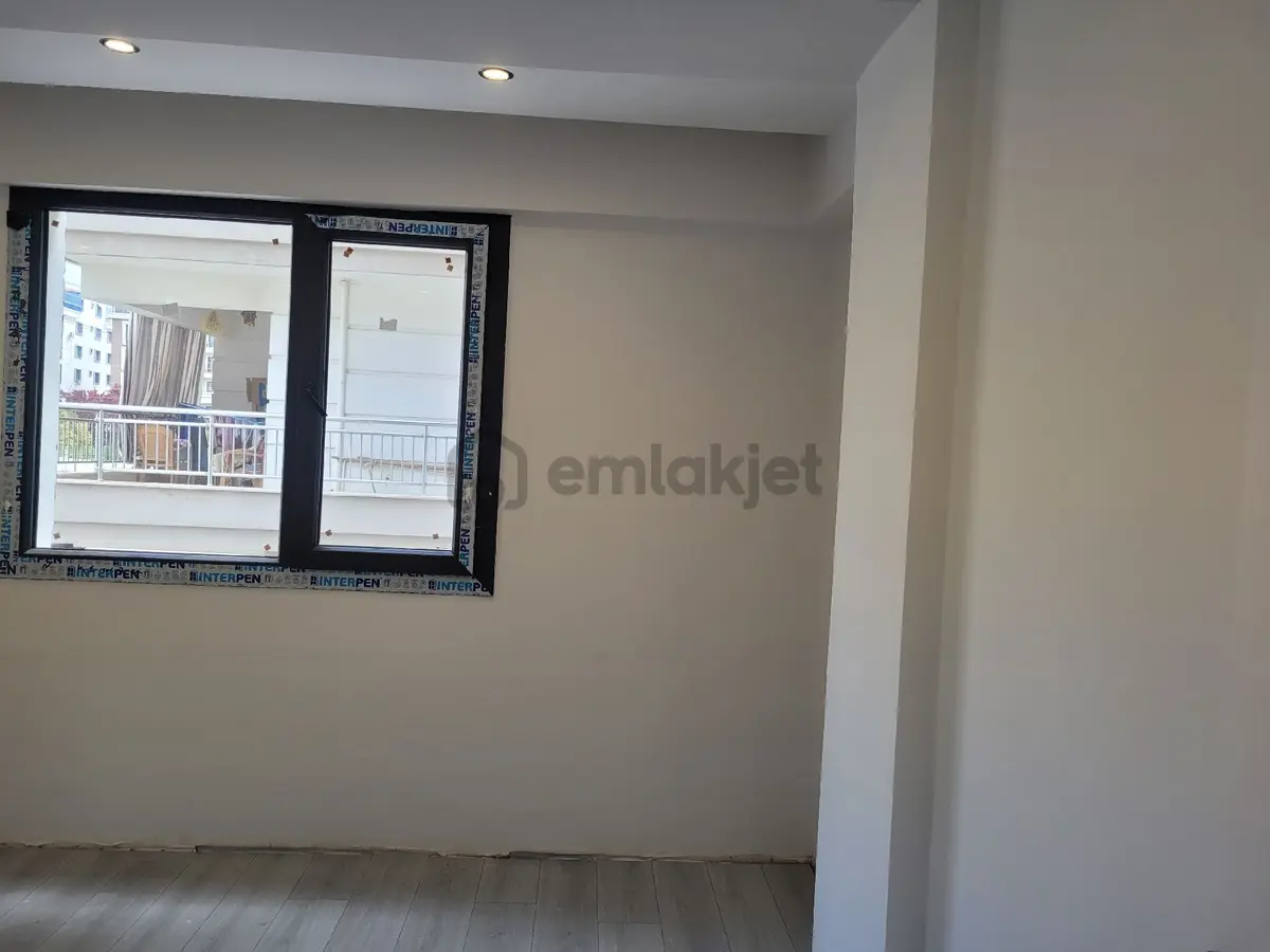 Özel Otoparklı 3+1 Daire Alttan Isıtmalı Doğalgazlı - 13