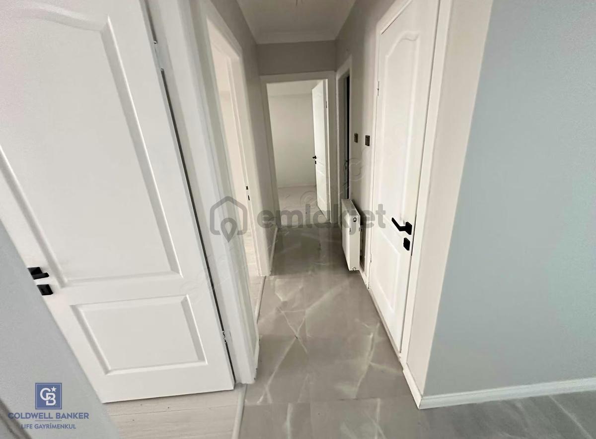 Karşıyaka Yalı Mah.de Tadilatlı 3+1 Kiralık Daire - 13