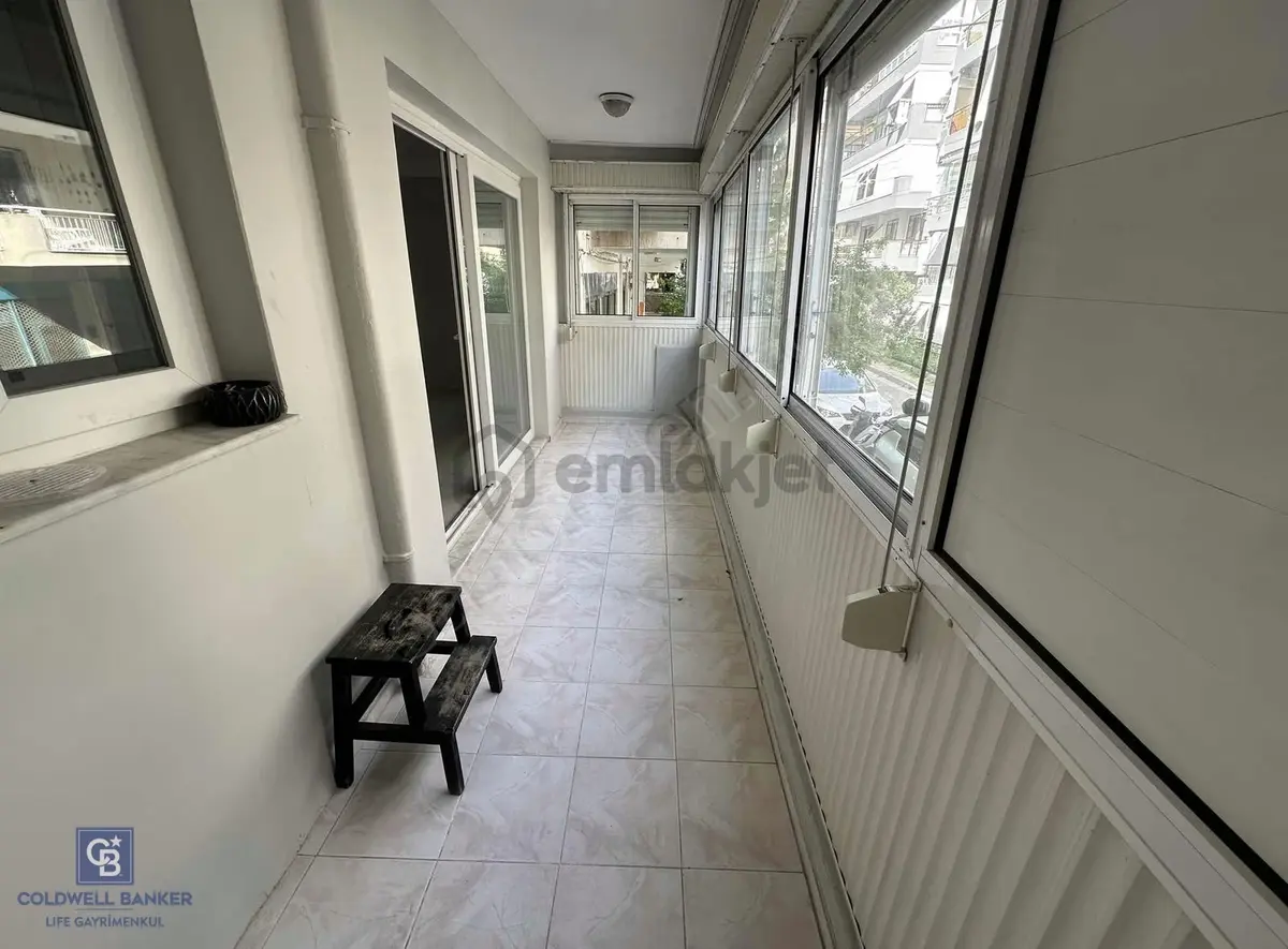 Karşıyaka Yalı Mah.de Tadilatlı 3+1 Kiralık Daire - 9