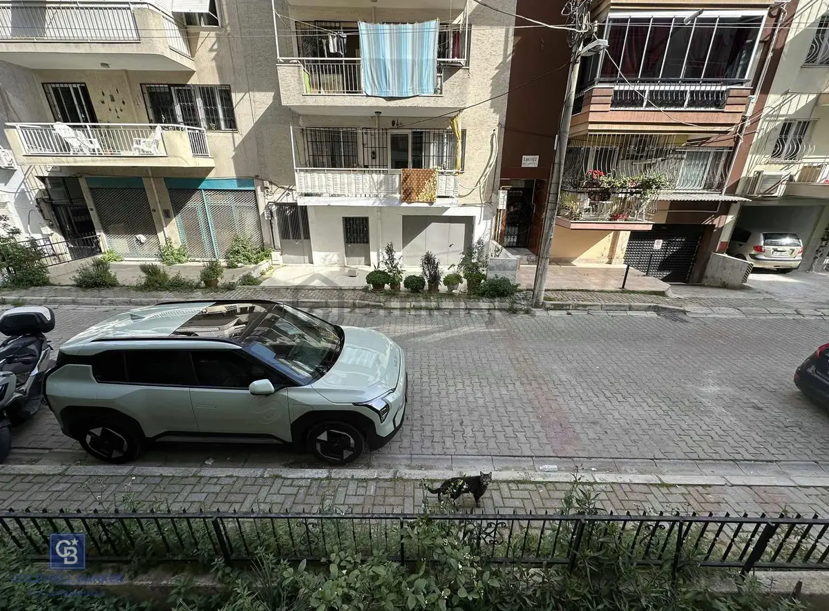 Karşıyaka Yalı Mah.de Tadilatlı 3+1 Kiralık Daire - 22
