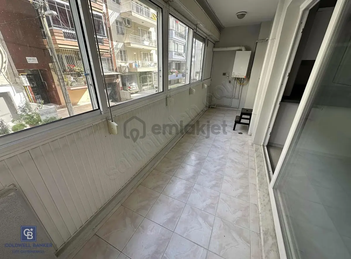 Karşıyaka Yalı Mah.de Tadilatlı 3+1 Kiralık Daire - 5