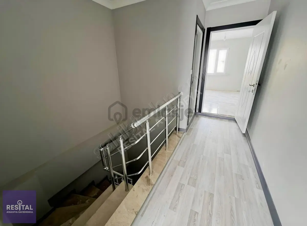 Üçevler'de Yola Cephe Satılık 2+1 Dubleks Daire - 14