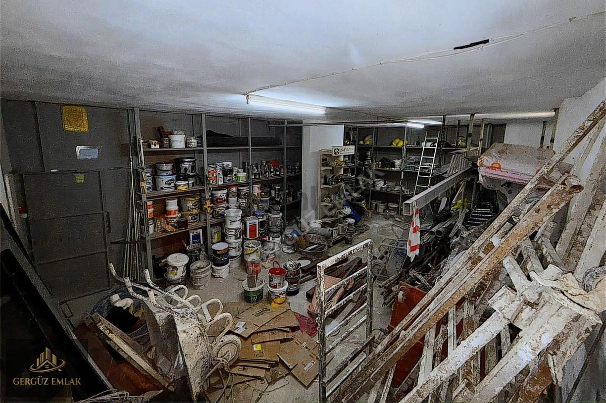 Toros Mahallesi'nde Satılık 2 Katlı, 140m² İş Yeri - 5