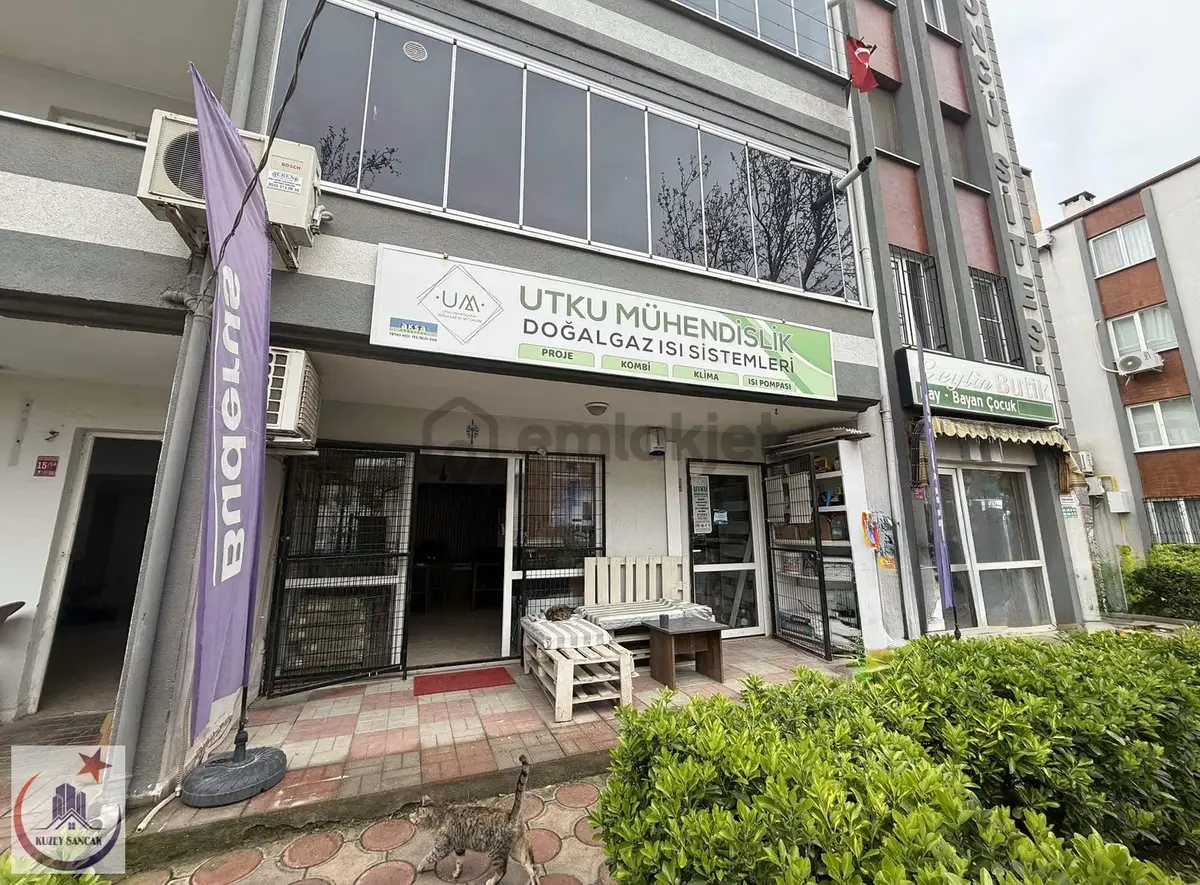 Kuzey Sancak 'tan Satılık Köşe Dükkan - 5