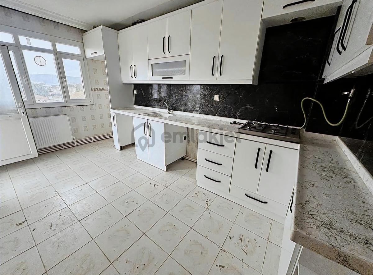 Atatürk Mahallesi 4+1 Ara Kat Daire - 27