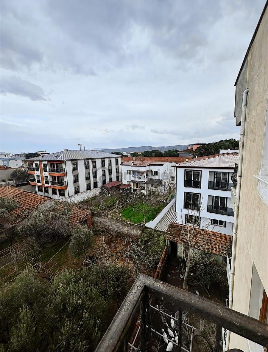 Atatürk Mahallesi 4+1 Ara Kat Daire - 5