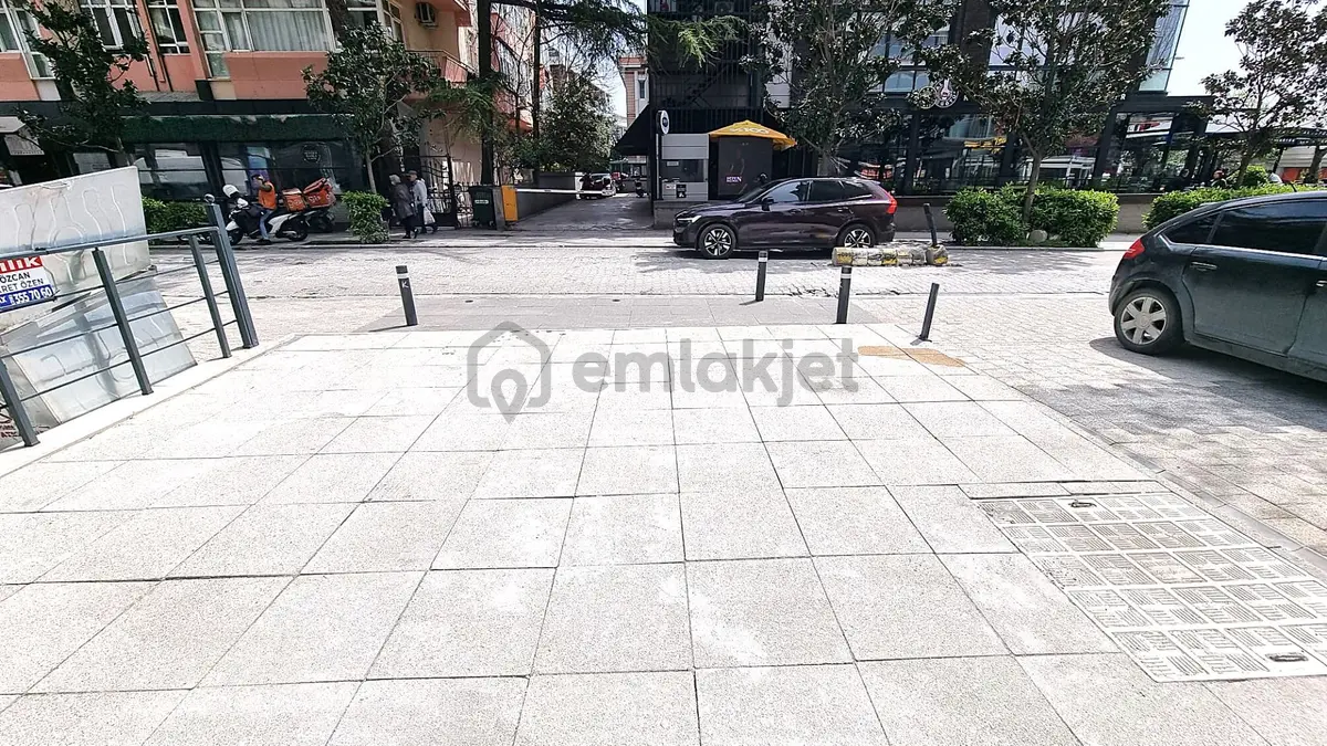 Caddebostan İskele Sk Üzeri Migros Tarafı 40 M2 Ön Kullanımlı - 9