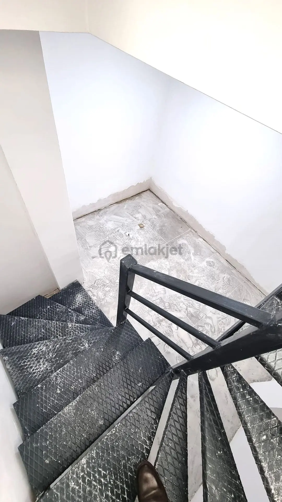 Caddebostan İskele Sk Üzeri Migros Tarafı 40 M2 Ön Kullanımlı - 22